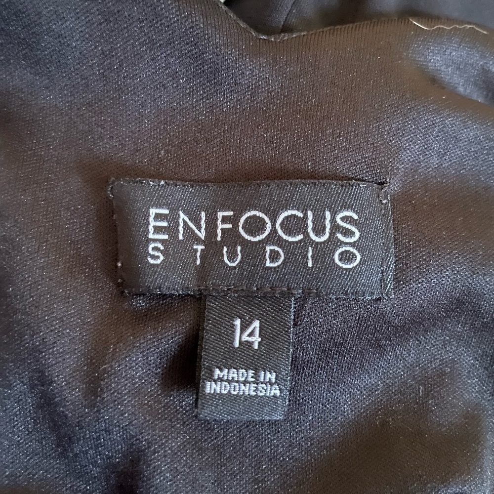 En Focus Black White Animal Print Dress V Neck sz 14 sleeveless spandex tie back - Picture 11 of 13